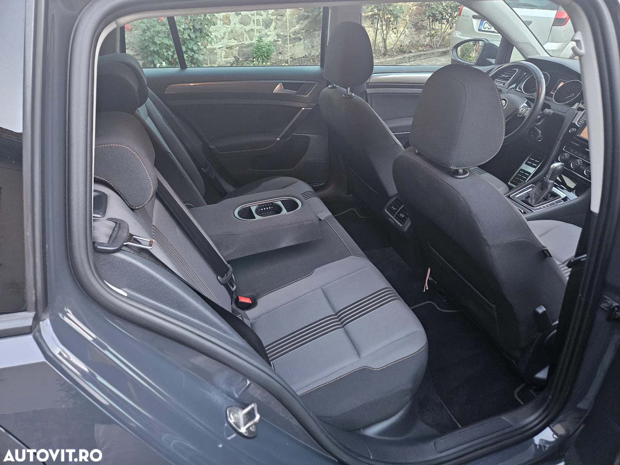 Volkswagen Golf Variant 1.6 TDI BlueMotion Technology DSG Allstar - 6