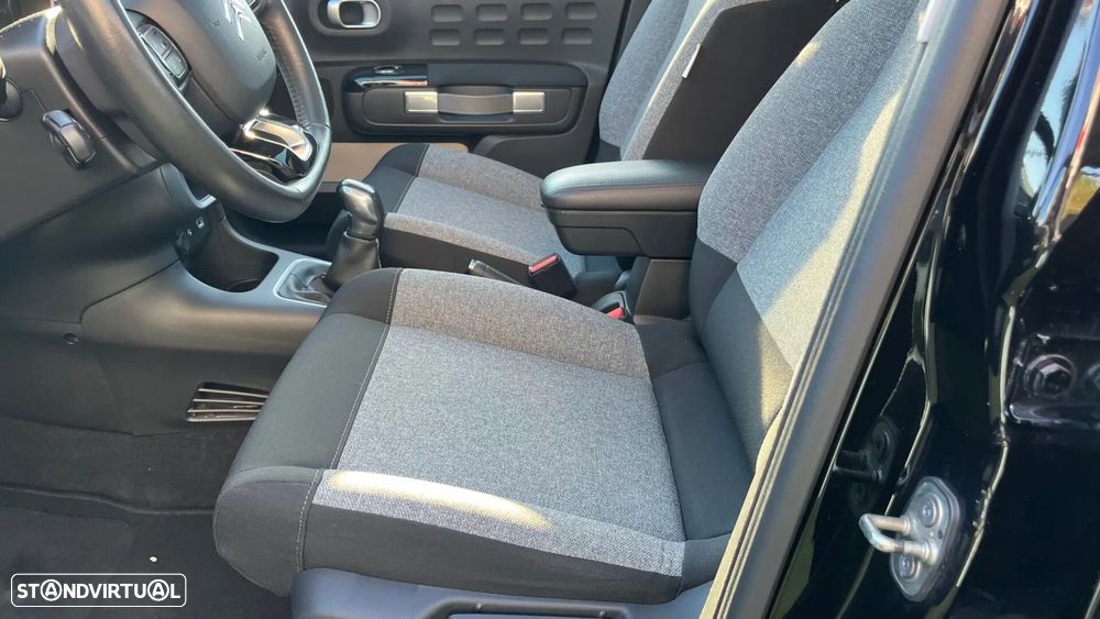 Citroën C3 1.2 PureTech Shine - 19