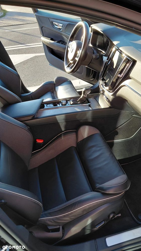 Volvo V60 T5 Geartronic R-Design - 7