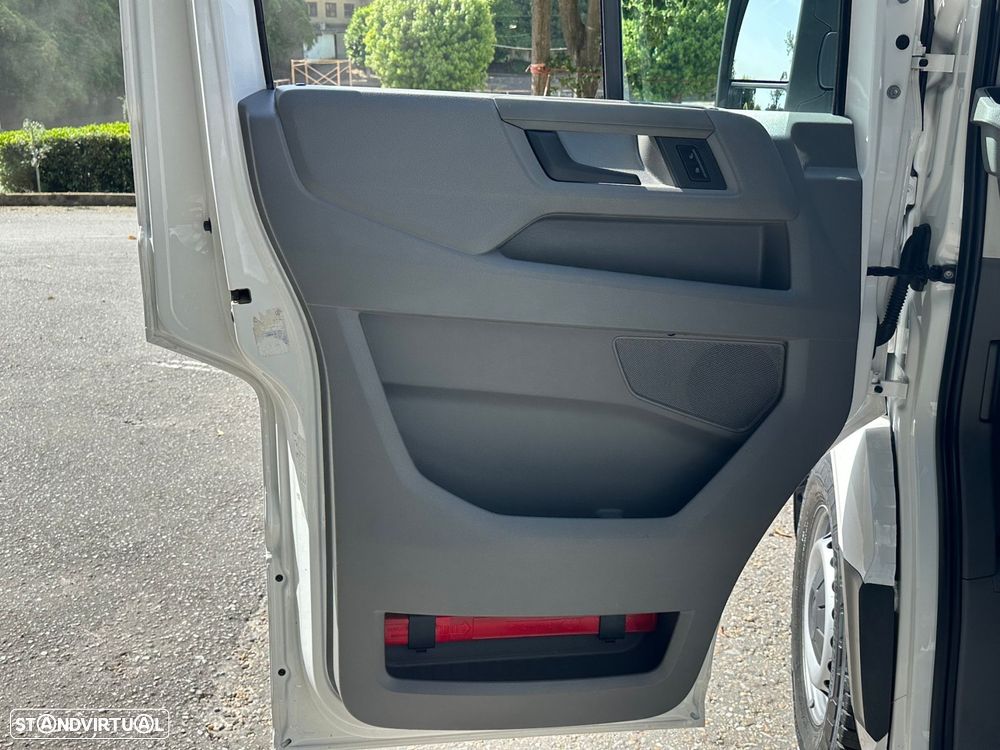 VW Crafter 2.0 TDI L3H3 - 6