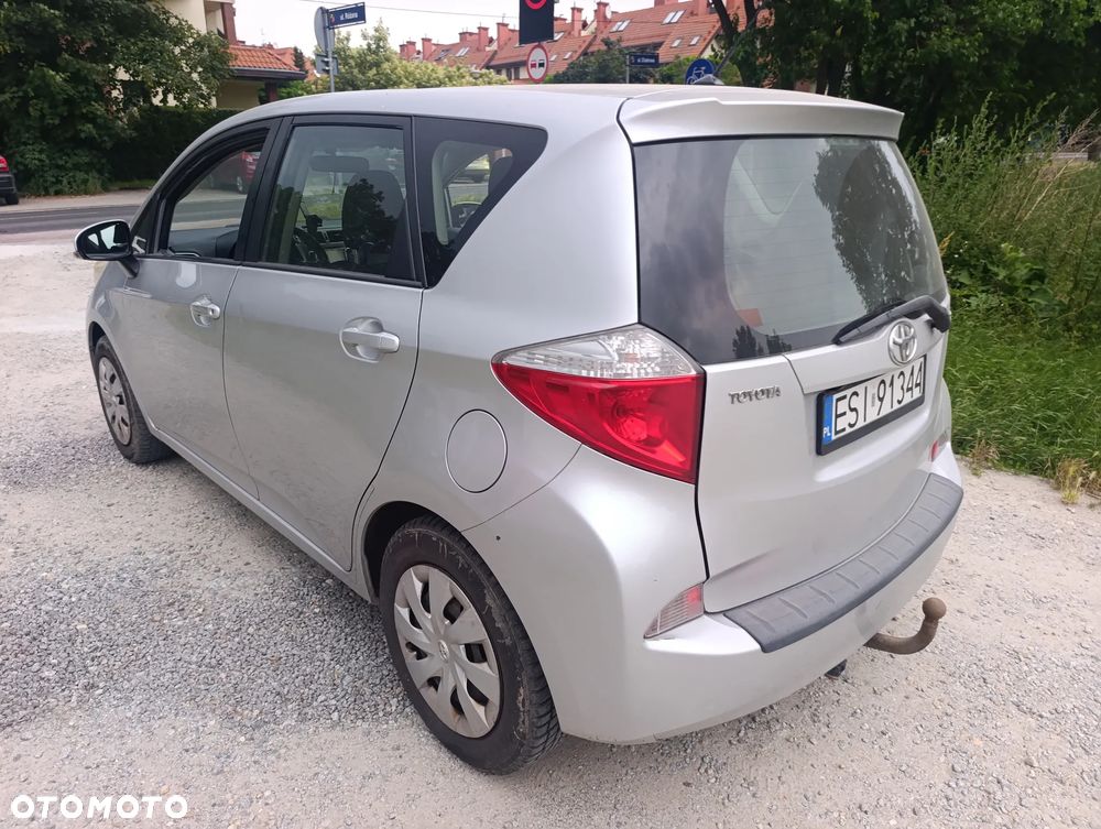 Toyota Verso S 1.33 VVT-i Cool - 4