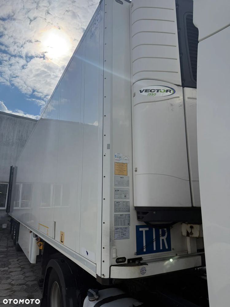 Schmitz Cargobull Chłodnia SCB S38 - 2
