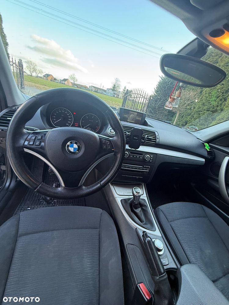 BMW Seria 1 - 2