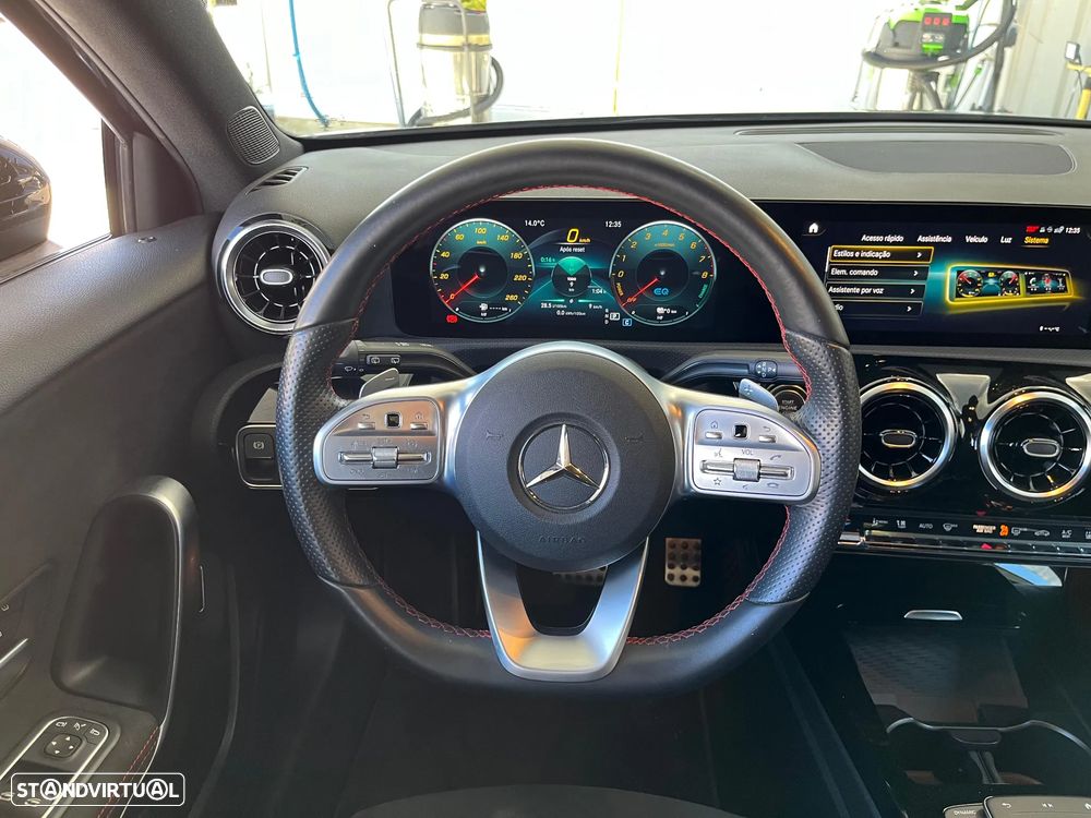 Mercedes-Benz A 250 e 8G-DCT AMG Line - 10
