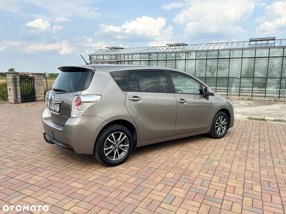 Toyota Verso 1.8 Multidrive Edition - 9