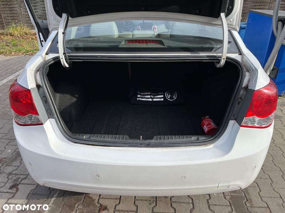 Chevrolet Cruze 1.8 LT - 8