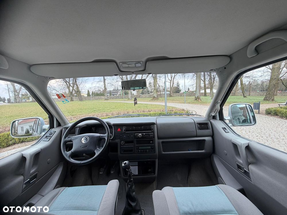 Volkswagen Multivan Standard - 15