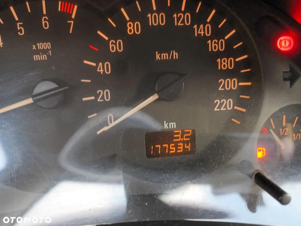 Opel Corsa 1.2 16V Elegance - 9