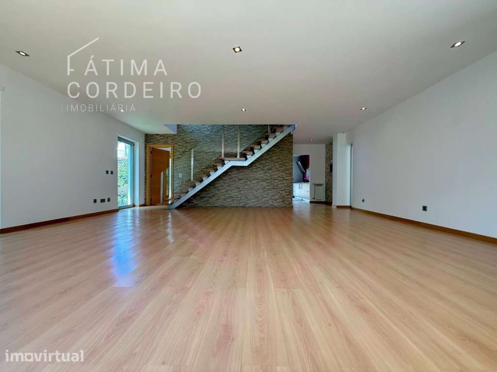 Moradia Isolada para Arrendamento na Quinta de São Macário, Lazarim - Grande imagem: 4/28