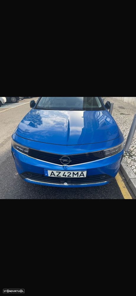 Opel Astra 1.2 T Elegance - 4