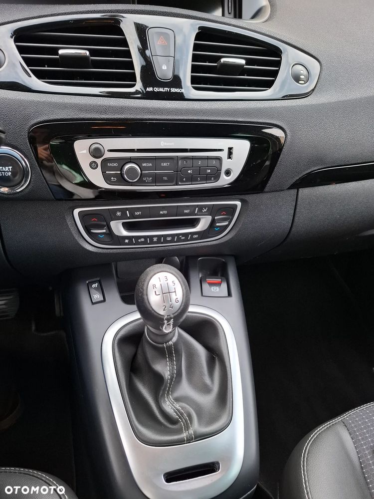 Renault Scenic ENERGY TCe 115 Bose Edition - 15