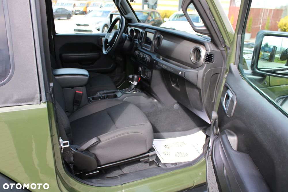 Jeep Wrangler Unlimited 3.6 Automatik X - 29