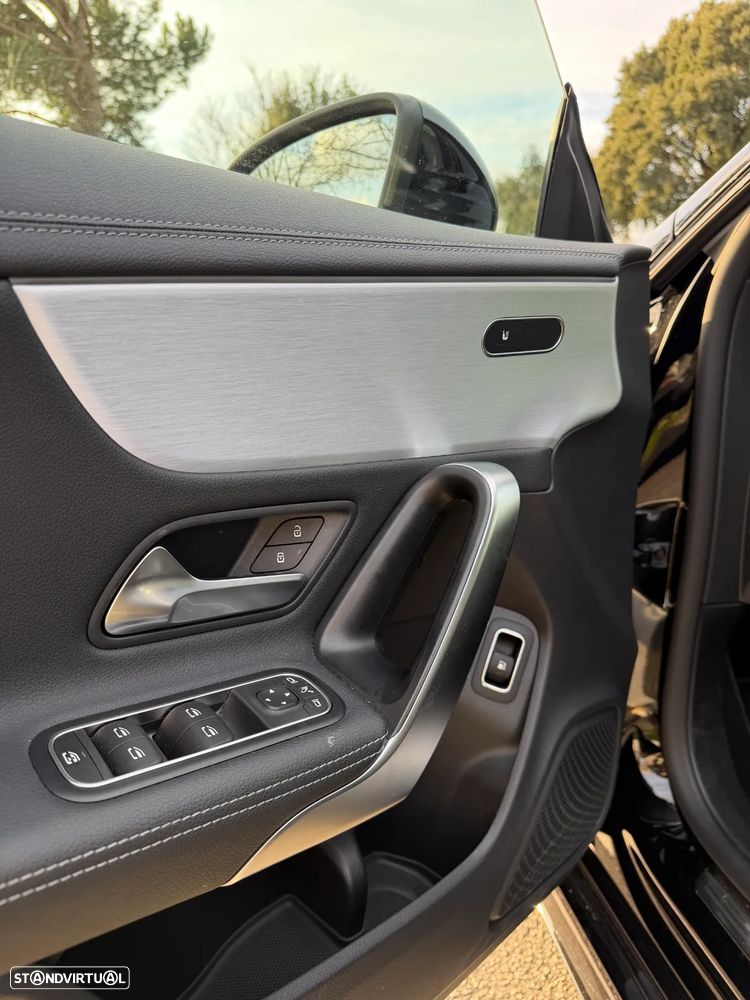 Mercedes-Benz CLA 250 e 8G-DCT AMG Line - 5