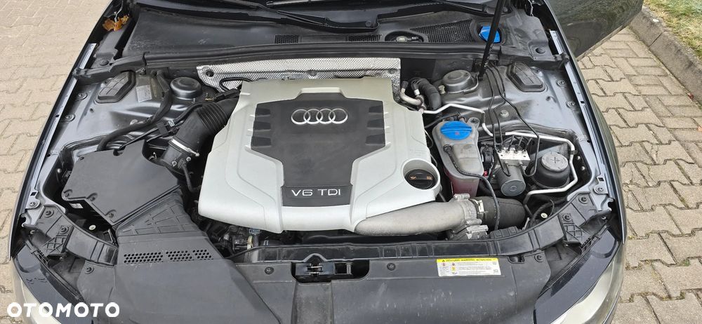 Audi A4 Avant 3.0 TDI Quattro S tronic - 23