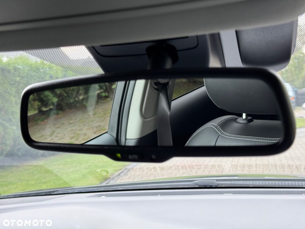 Toyota Avensis Touring Sports 1.8 Edition S+ - 23