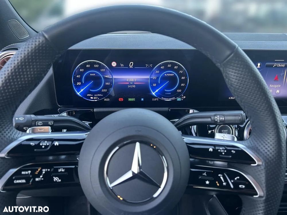 Mercedes-Benz EQA 250+ - 11