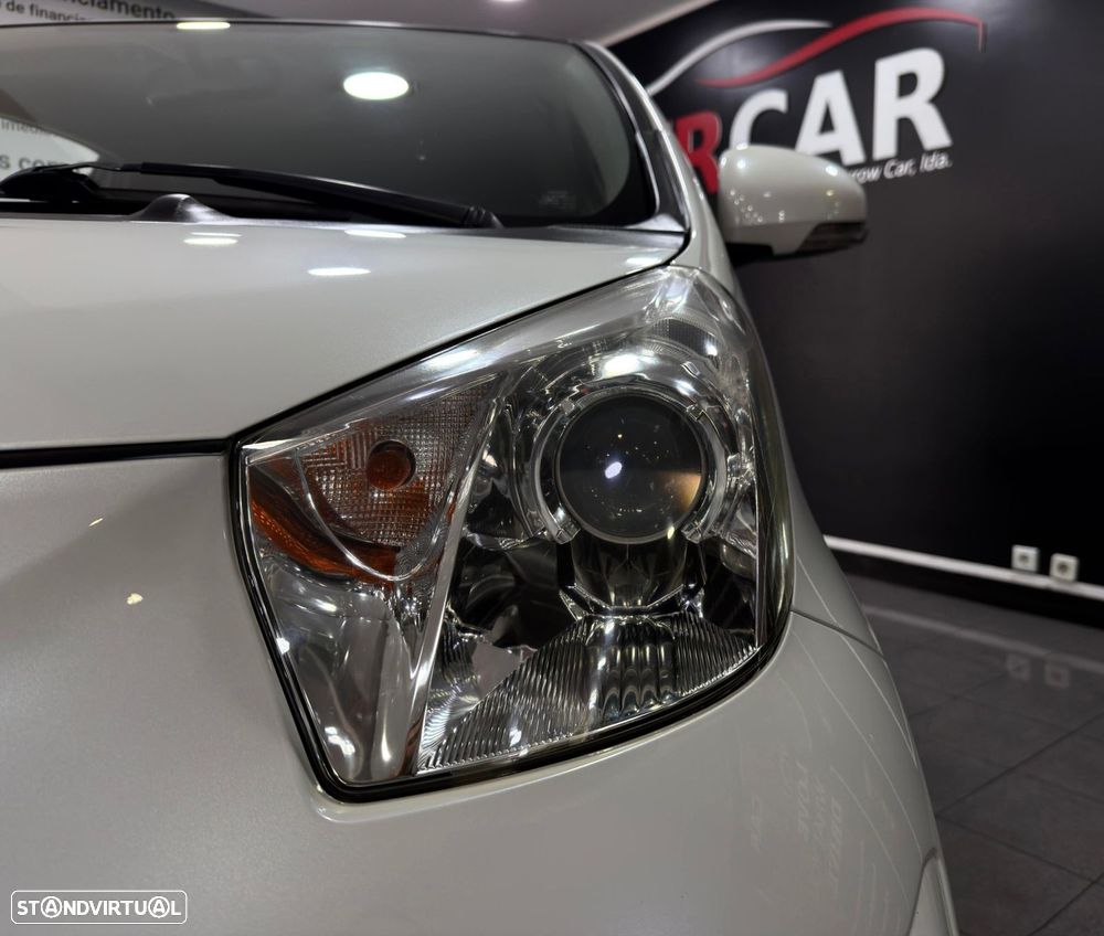 Toyota iQ 1.0 VVT-i 2 EP - 7