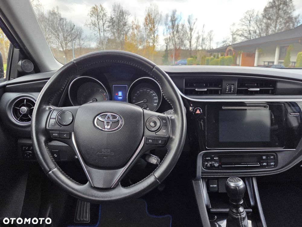 Toyota Auris 1.2 Turbo Executive - 25