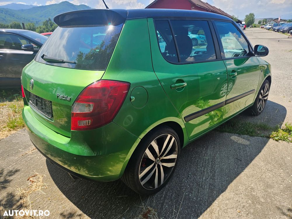 Skoda Fabia 1.4 TSI DSG RS - 8