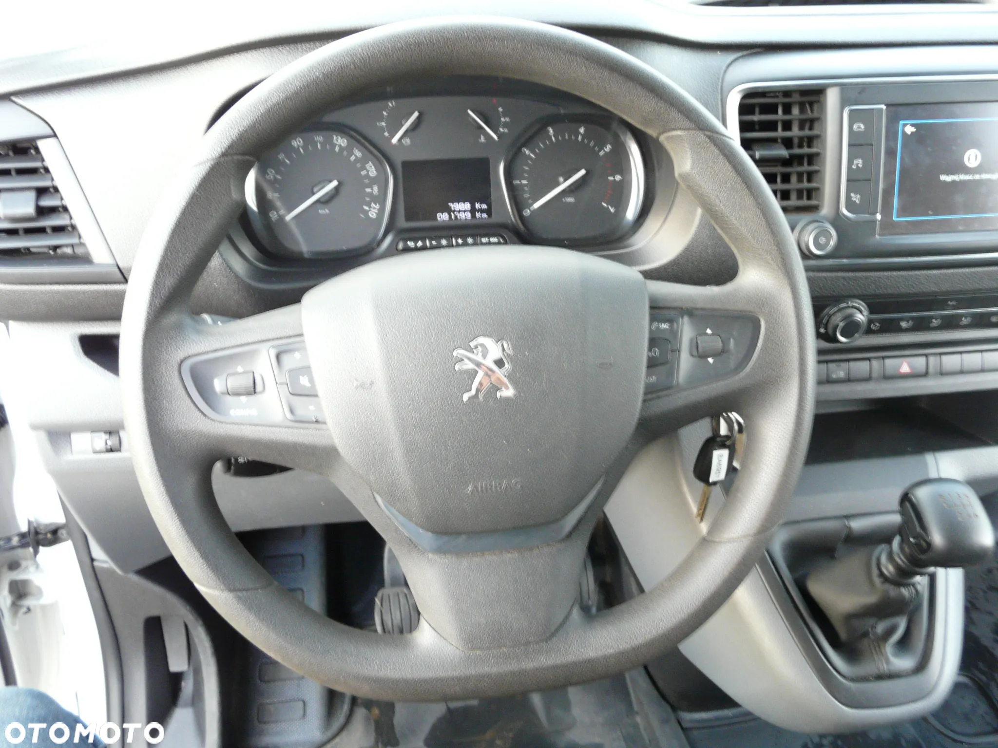 Peugeot Expert - 8