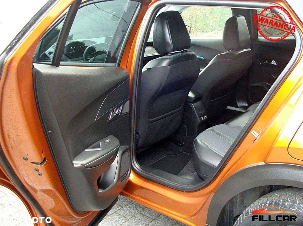 Peugeot 2008 PureTech 130 EAT8 Allure Pack - 17