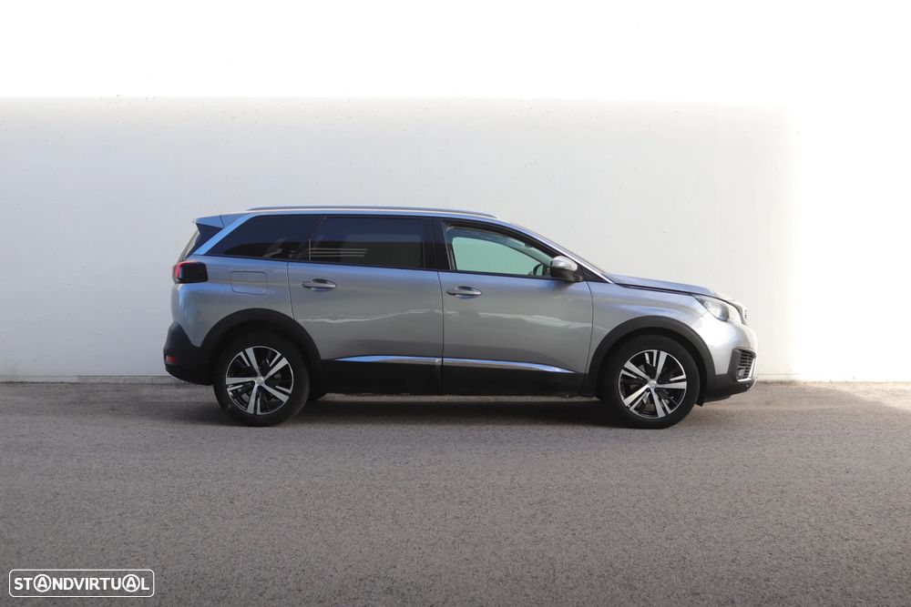 Peugeot 5008 1.5 BlueHDi Allure EAT8 - 33
