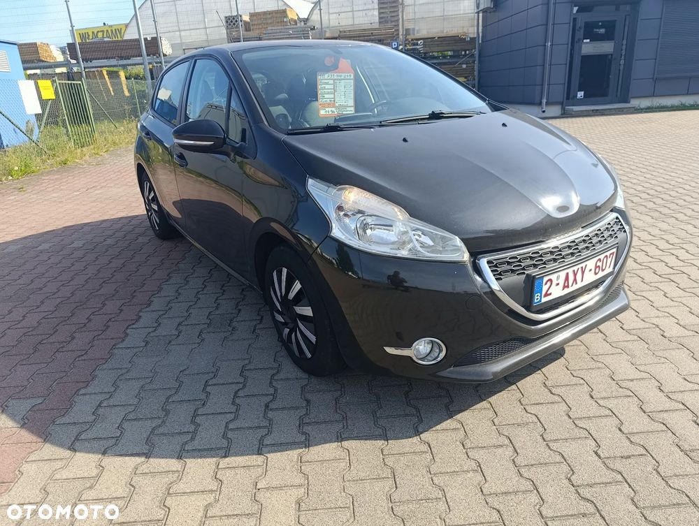 Peugeot 208 82 VTI Allure - 30