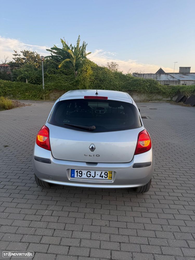 Renault Clio 1.5 dCi GTs - 9