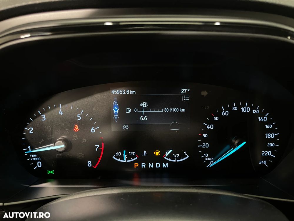 Ford Focus 1.0 EcoBoost MHEV Titanium - 26