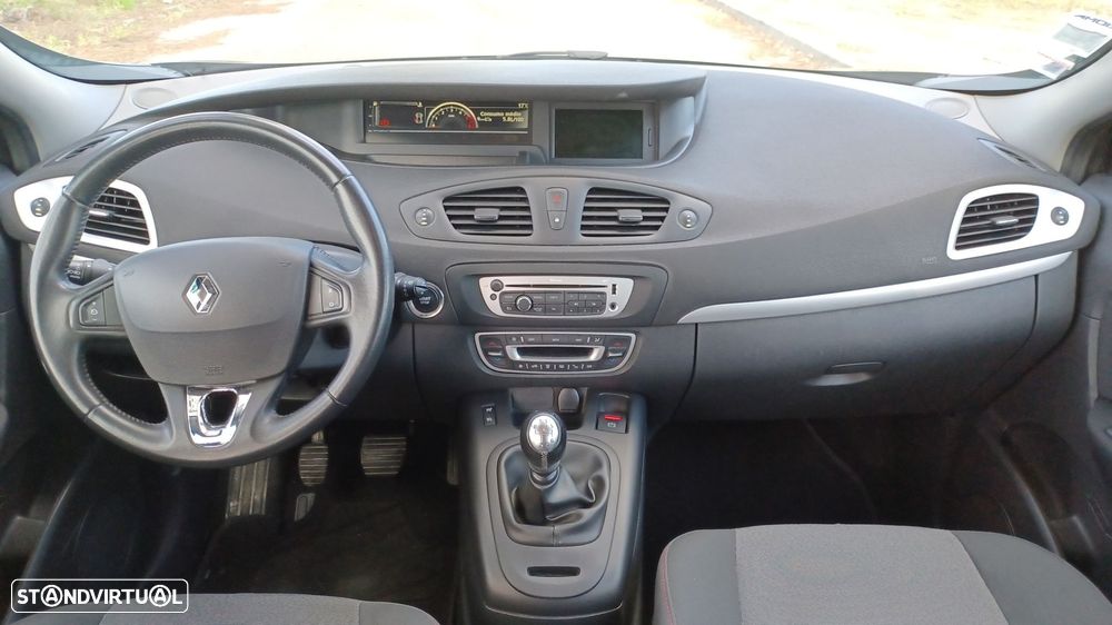 Renault Grand Scénic 1.6 dCi Luxe 7L - 8