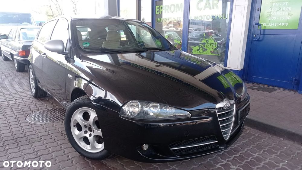 Alfa Romeo 147 - 2