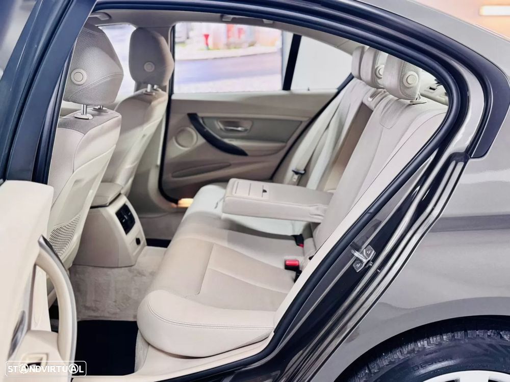 BMW 318 d Modern Line - 48