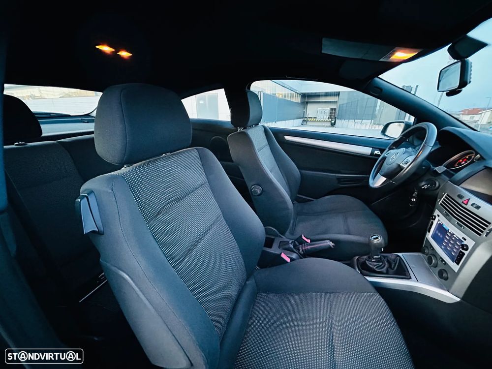 Opel Astra GTC 1.3 CDTI - 14