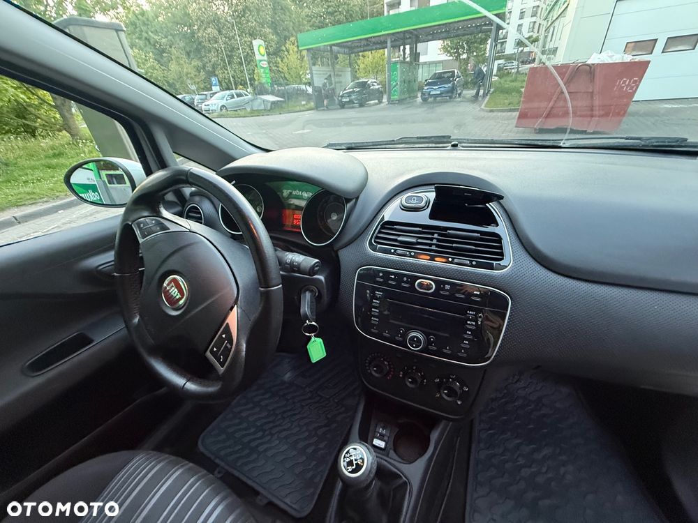 Fiat Punto 1.4 Easy S&S - 18
