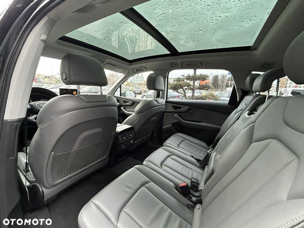 Audi Q7 - 11