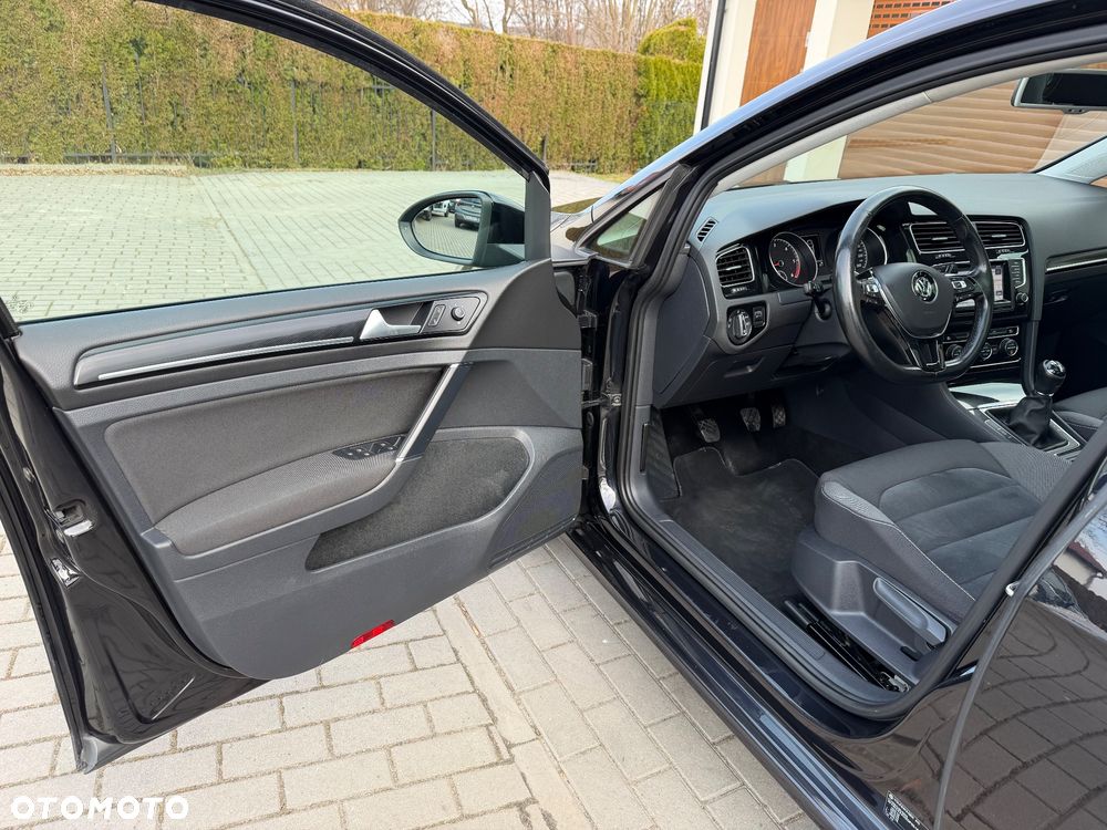 Volkswagen Golf 1.6 TDI DPF Highline - 6