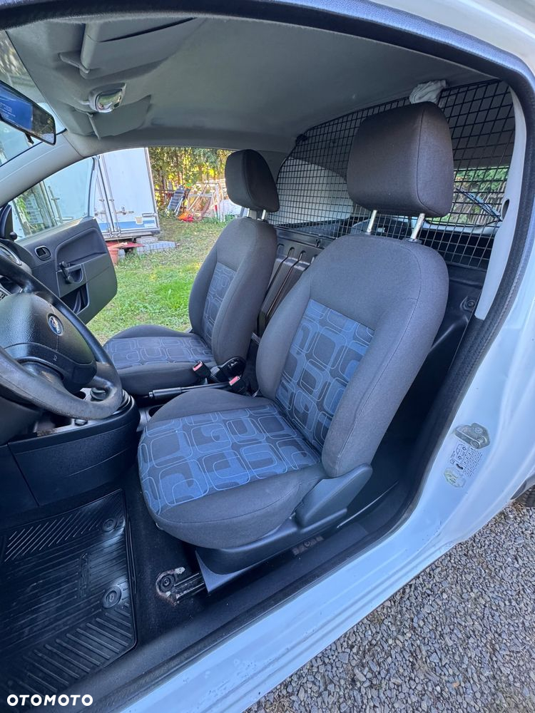 Ford Fiesta 1.4 TDCi Ambiente - 8