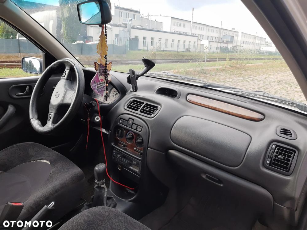 Rover 214 - 21