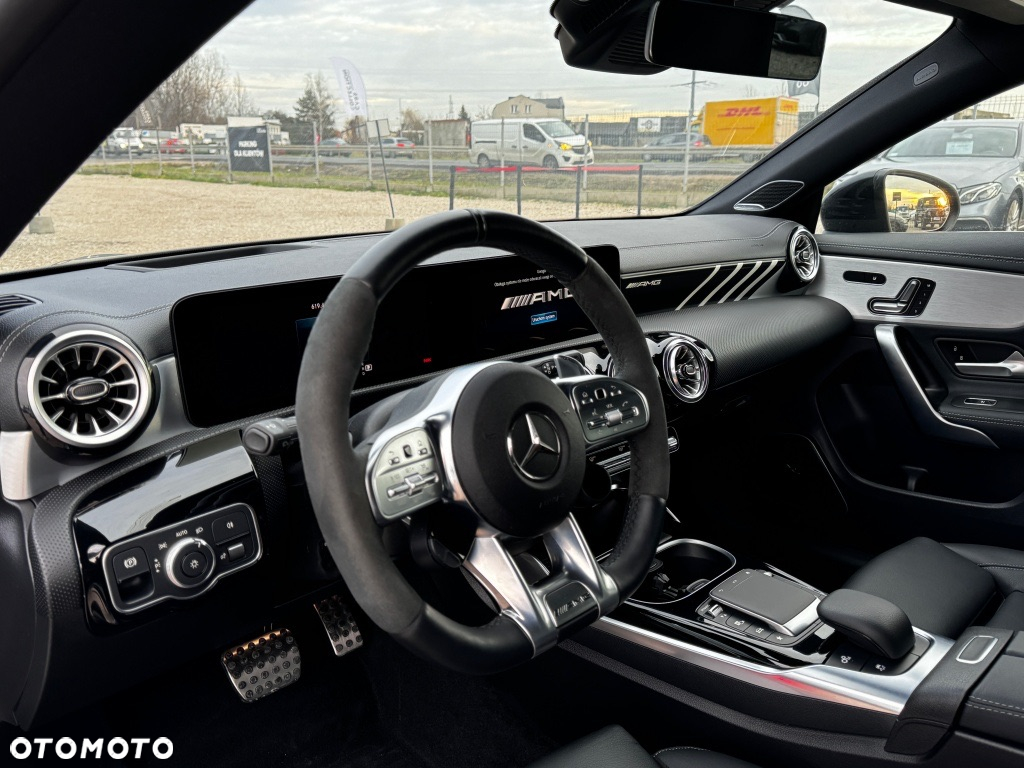 Mercedes-Benz CLA - 10
