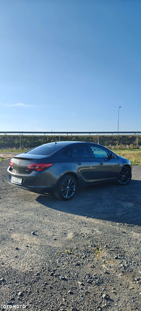 Opel Astra - 4