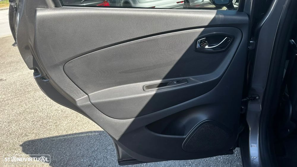 Renault Captur 1.5 dCi Exclusive - 23