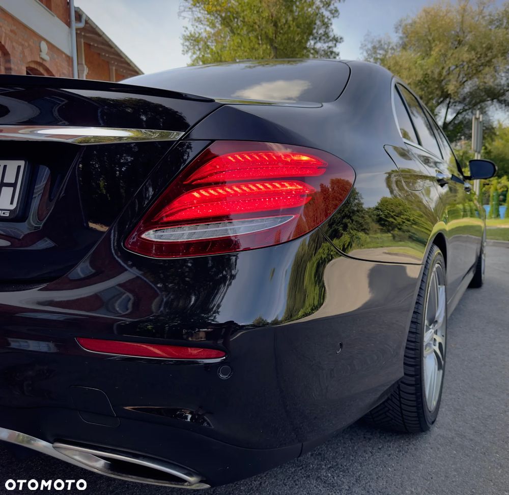 Mercedes-Benz Klasa E 300 9G-TRONIC AMG Line - 6