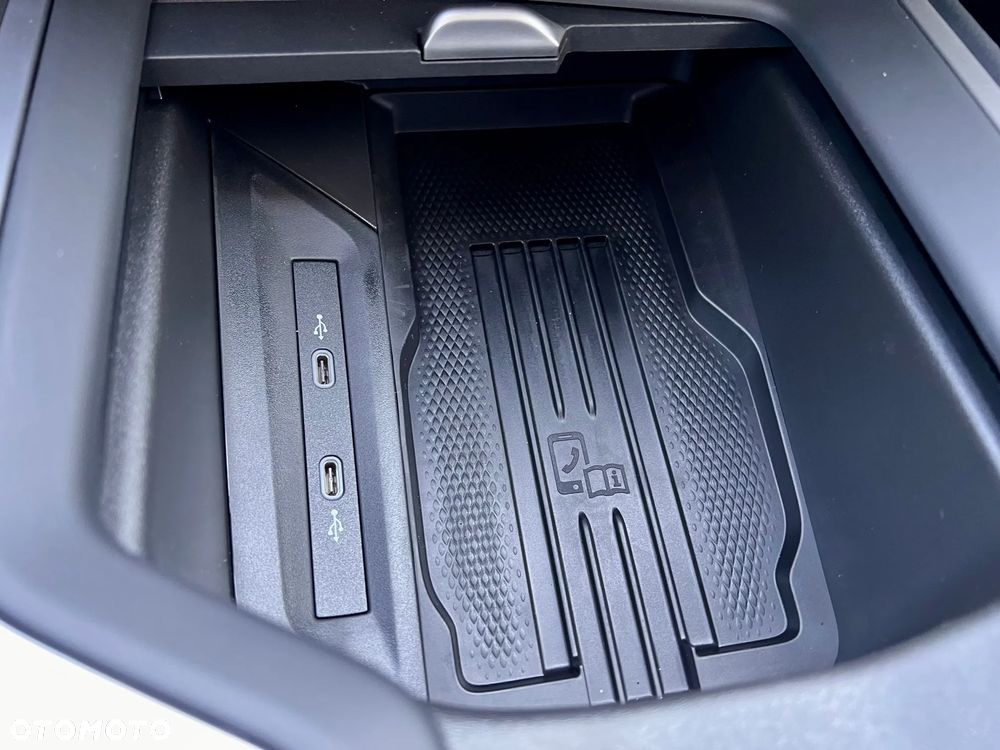 Volkswagen Passat - 17
