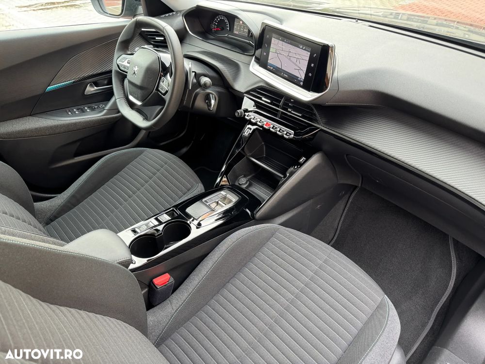 Peugeot 2008 PureTech 130 EAT8 Allure Pack - 15