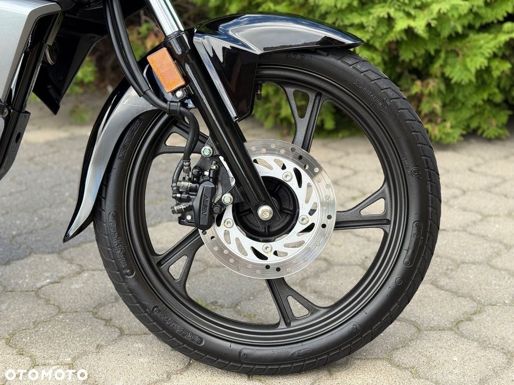 Honda CB - 11