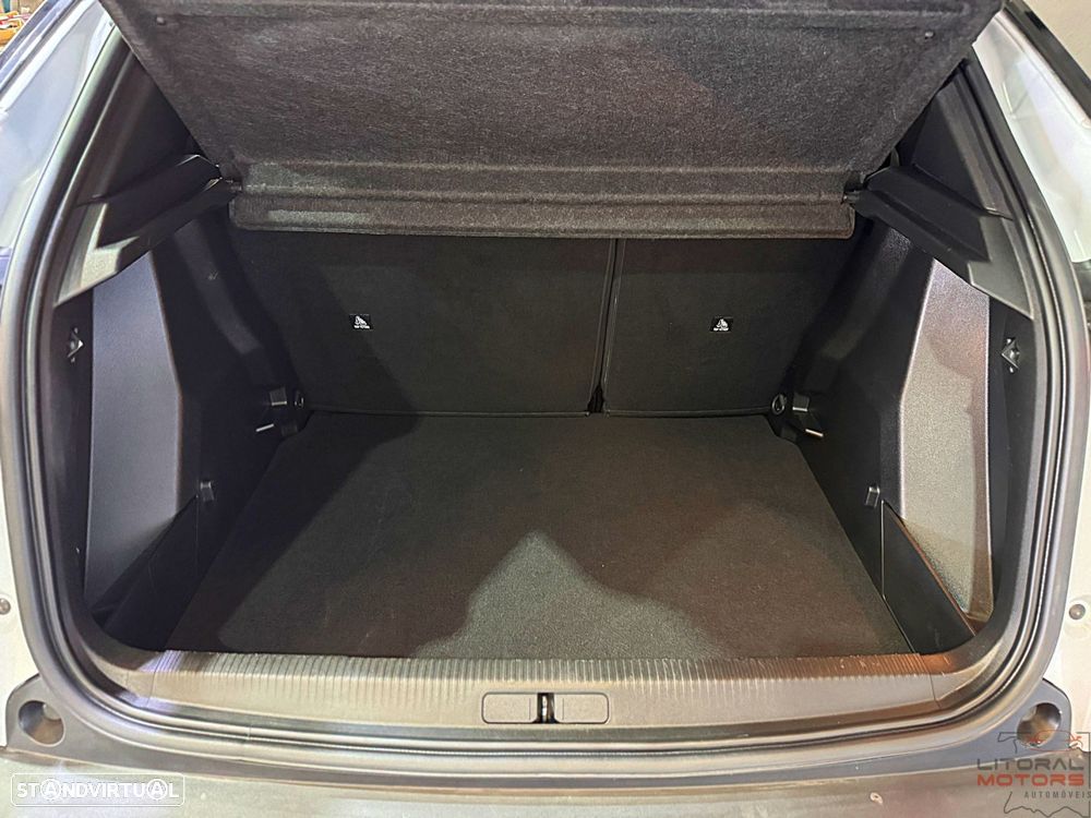 Peugeot 2008 1.2 PureTech Allure Pack - 11
