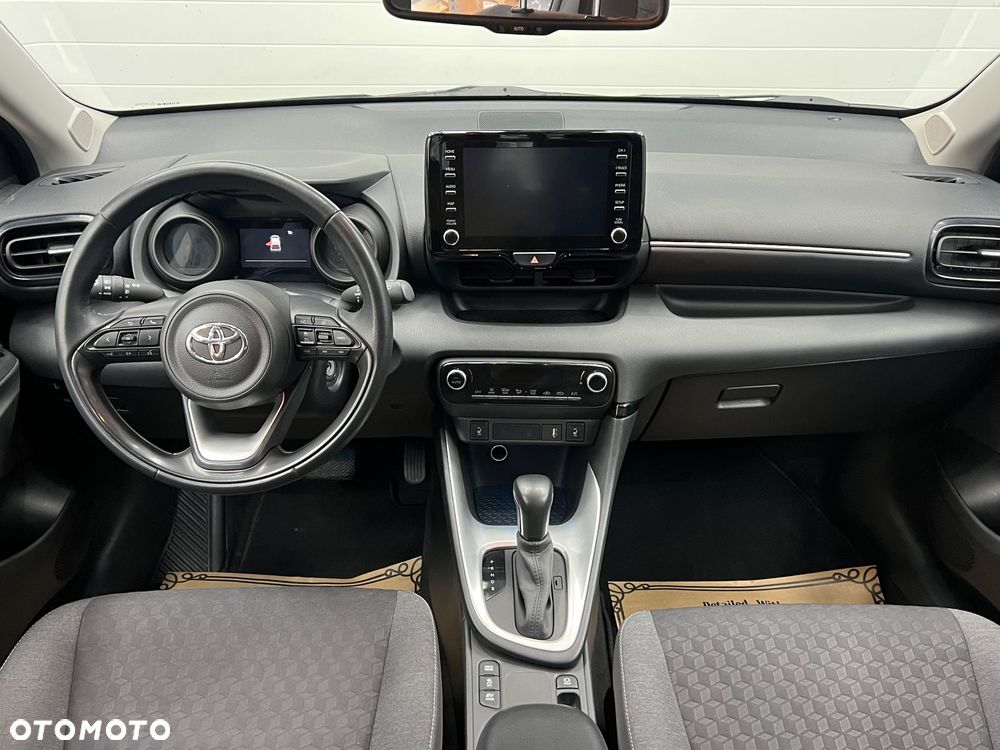 Toyota Yaris Hybrid 1.5 Executive - 14