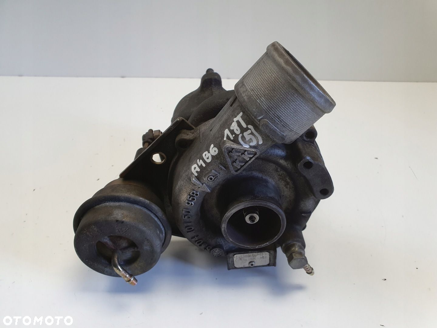 Audi A4 B7 1.8 T TURBOSPRĘŻARKA turbo 058145703J - 1