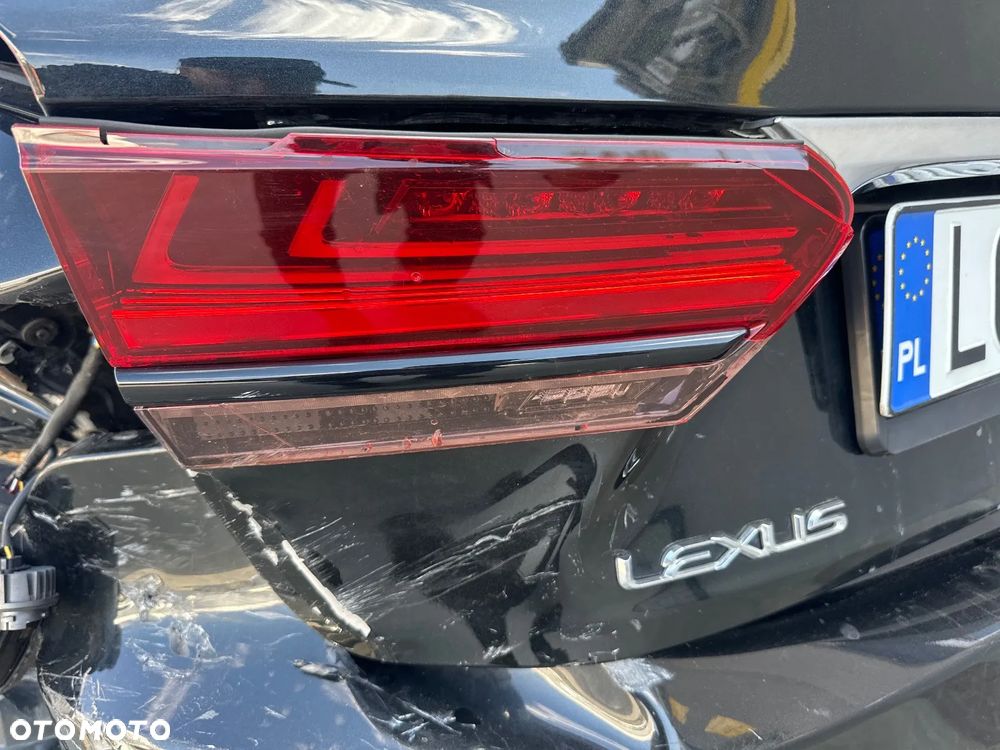 Lexus LS - 23