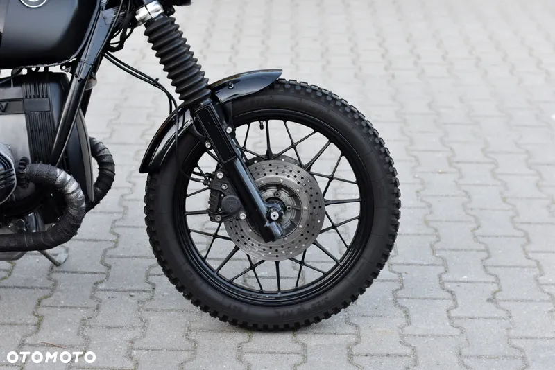 BMW R - 8